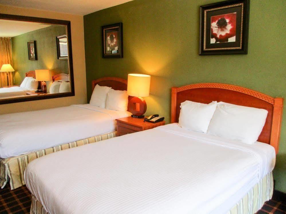 Oyo Hotel Bossier City La - Red River Eksteriør billede